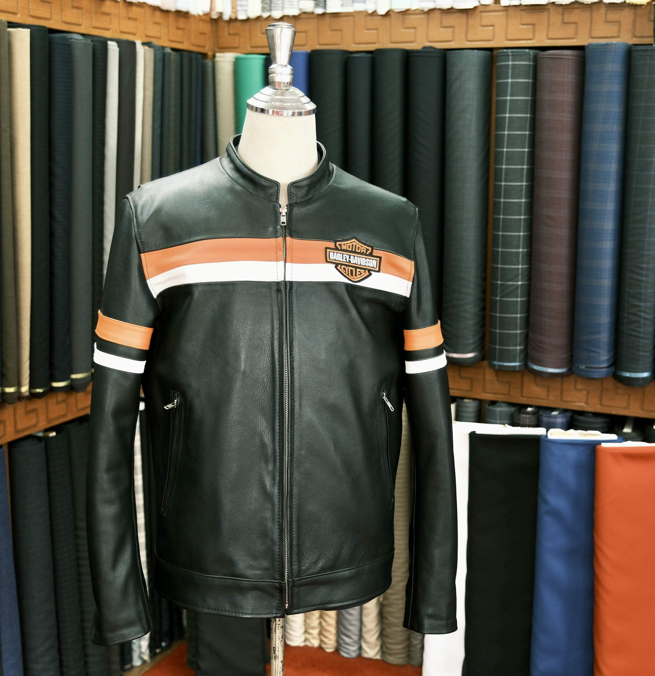 LEATHER-JACKETS-replace-pattern-fabric